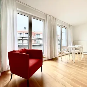 Elegant Apart-800m Main Square-parking And Lift Apartment